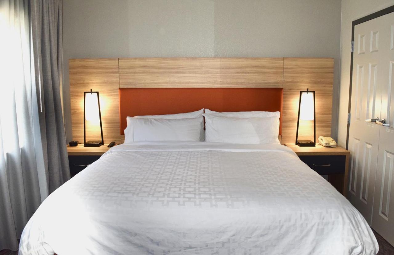 Candlewood Suites Indianapolis Downtown Medical District By Ihg Экстерьер фото